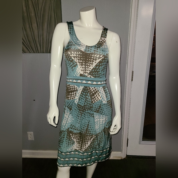 BCBGMAXAZRIA Sleeveless Jersey Dress - Picture 2 of 8